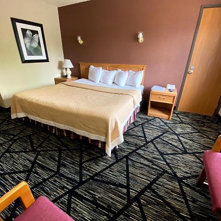 Woodland Inn & Suites Medford Zewnętrze zdjęcie