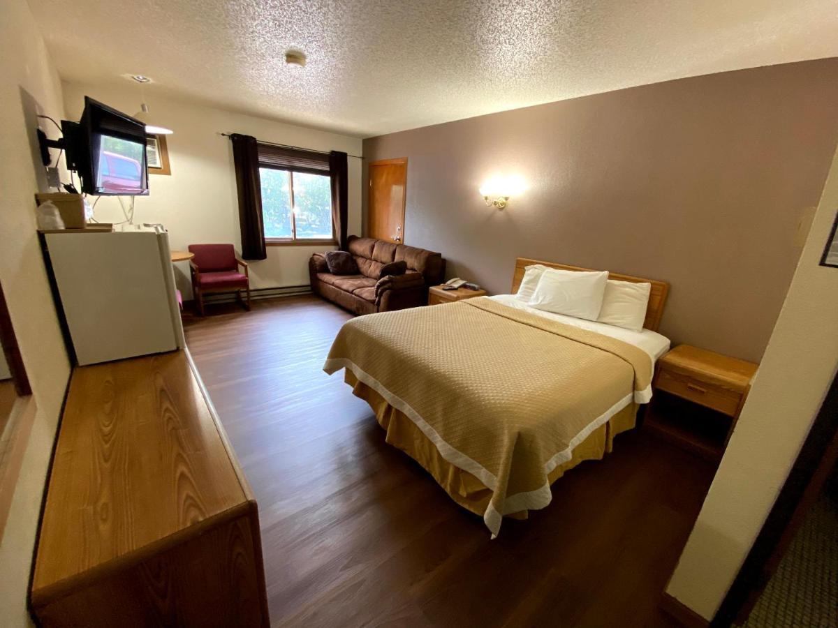 Woodland Inn & Suites Medford Zewnętrze zdjęcie