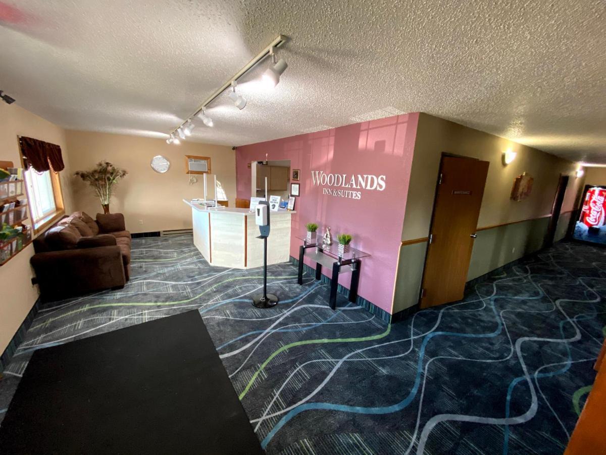 Woodland Inn & Suites Medford Zewnętrze zdjęcie