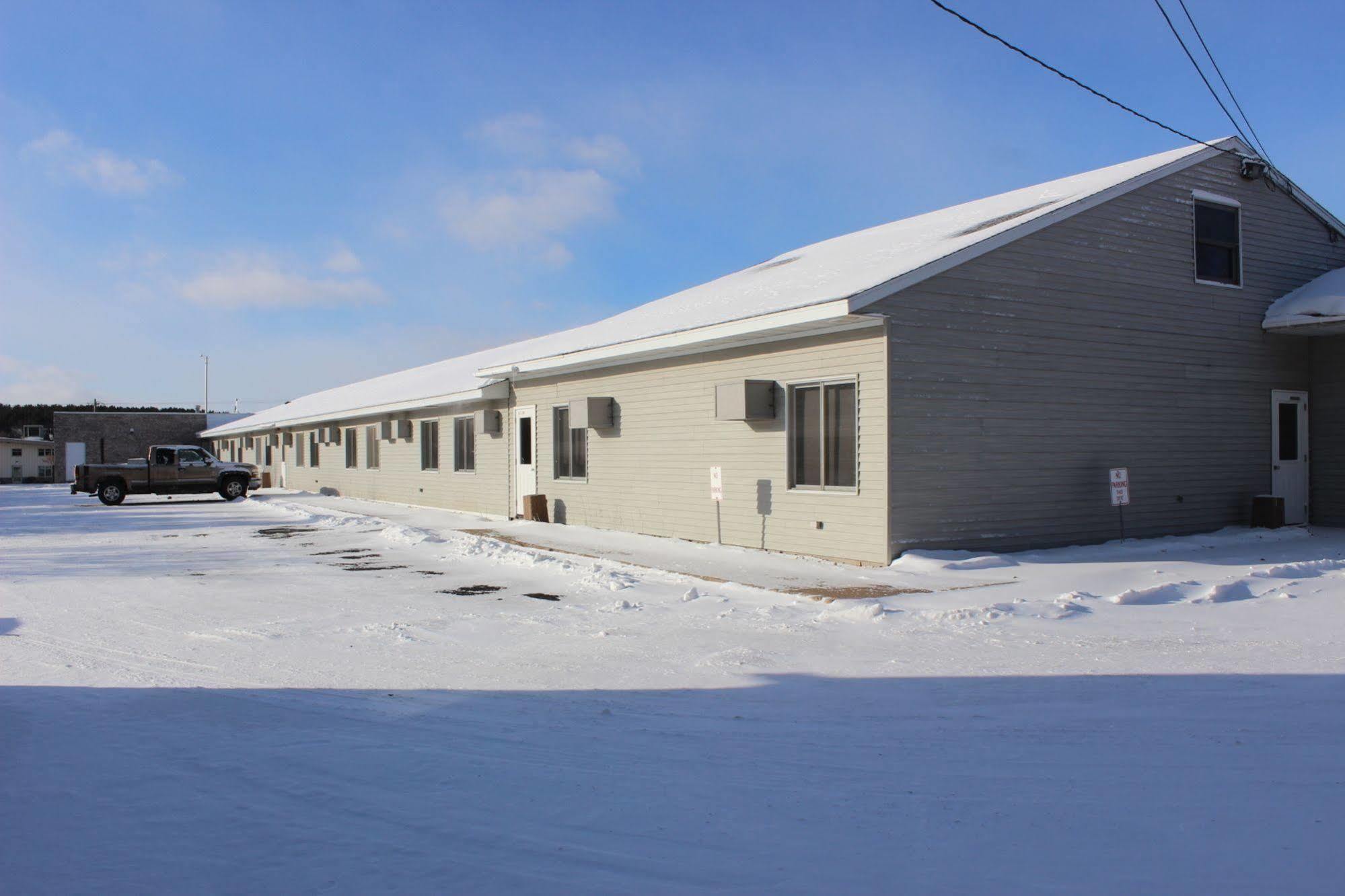 Woodland Inn & Suites Medford Zewnętrze zdjęcie
