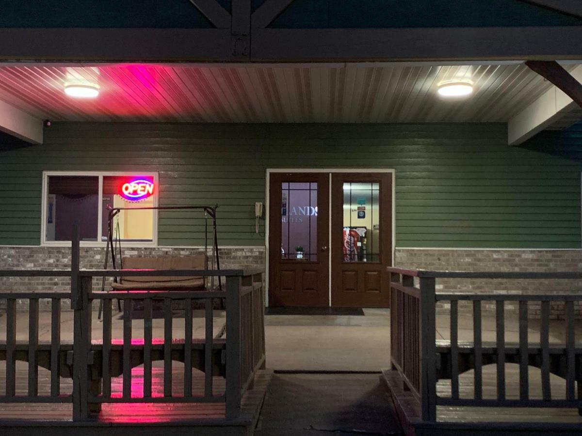 Woodland Inn & Suites Medford Zewnętrze zdjęcie